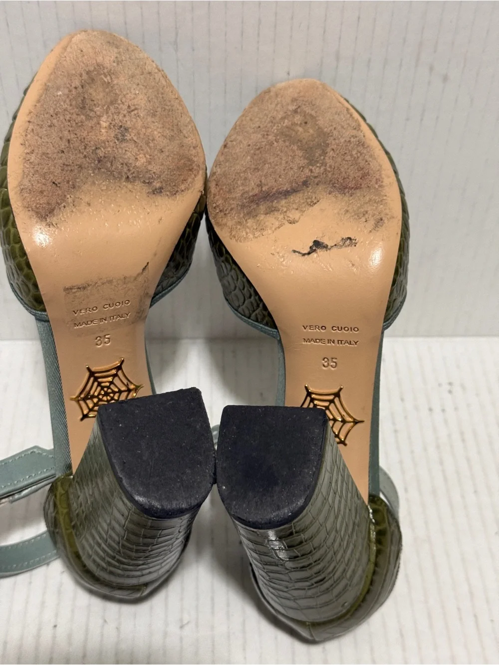 Charlotte Olympia Green Croc Embossed Leather Peep Toe Shoes Pin up Sz 35 5 US